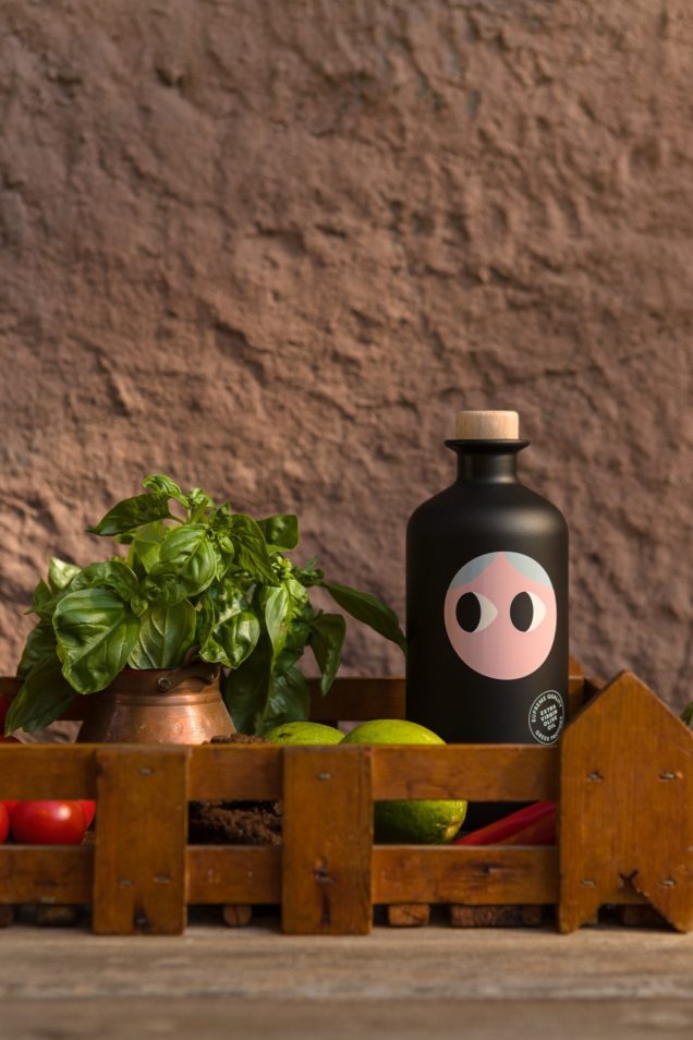 YIAYIA & FRIENDS EXTRA NATIVES OLIVEN 500ML