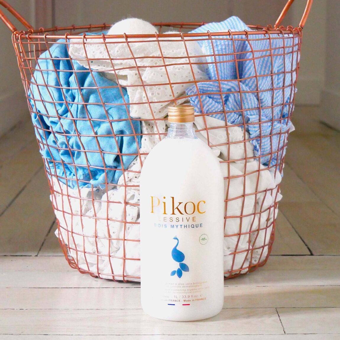 PIKOC DUFTEN DES WASCHMITTEL - Mythisches Holz 1 Liter