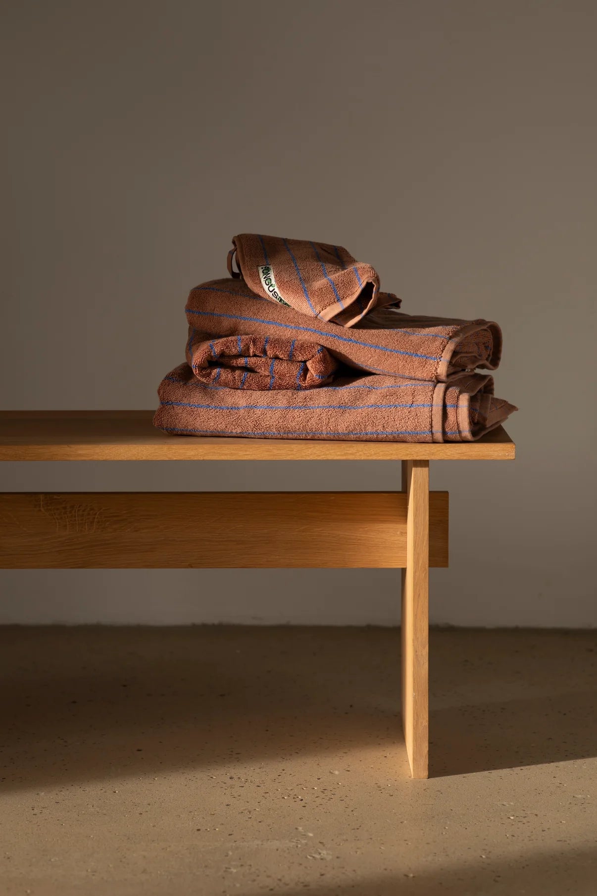 Bongusta - Naram Hand Towels - camel & ultramarine