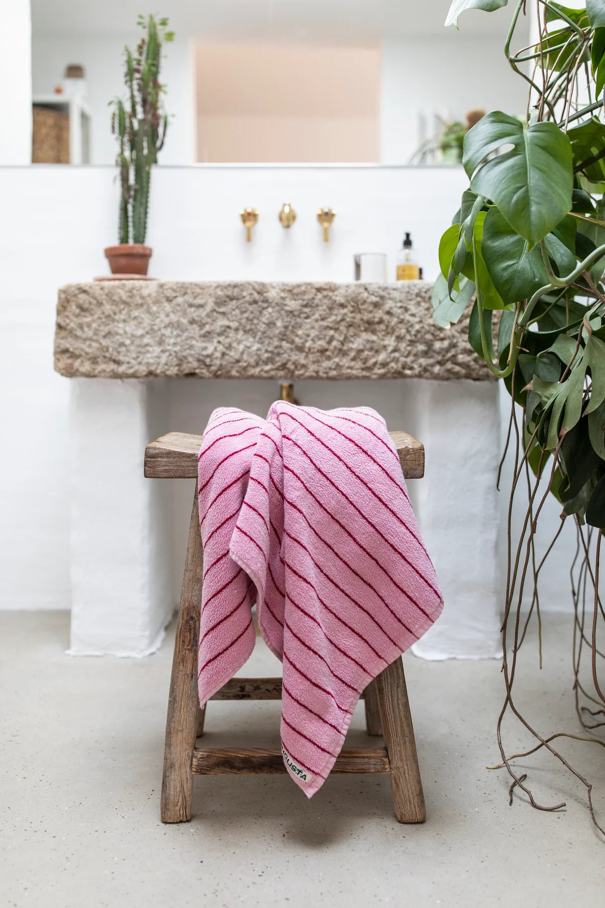 Bongusta - Naram Hand Towels - baby pink & ski patrol