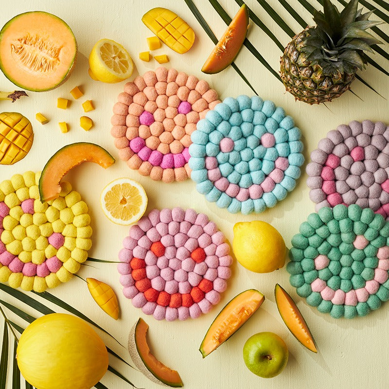 aveva Smiley trivets-Apple